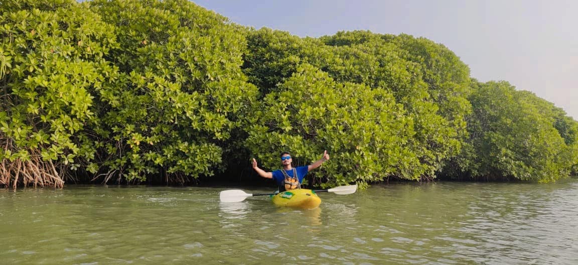 Eco-friendly kayaking in Kerala’s backwaters