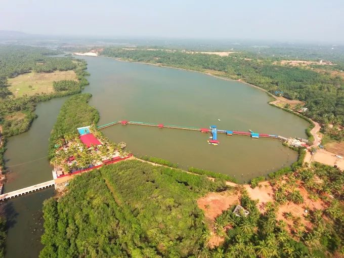 Entrance view of Vayalapra Floating Park with parking area